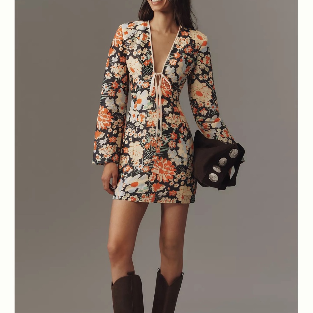 Lovaan Isla Linen-Silk Long-Sleeve V-Neck Mini Dress